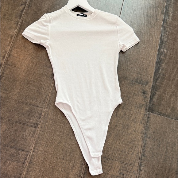 TW xxs Tops - TW Classic White Kids Bodysuit XXS